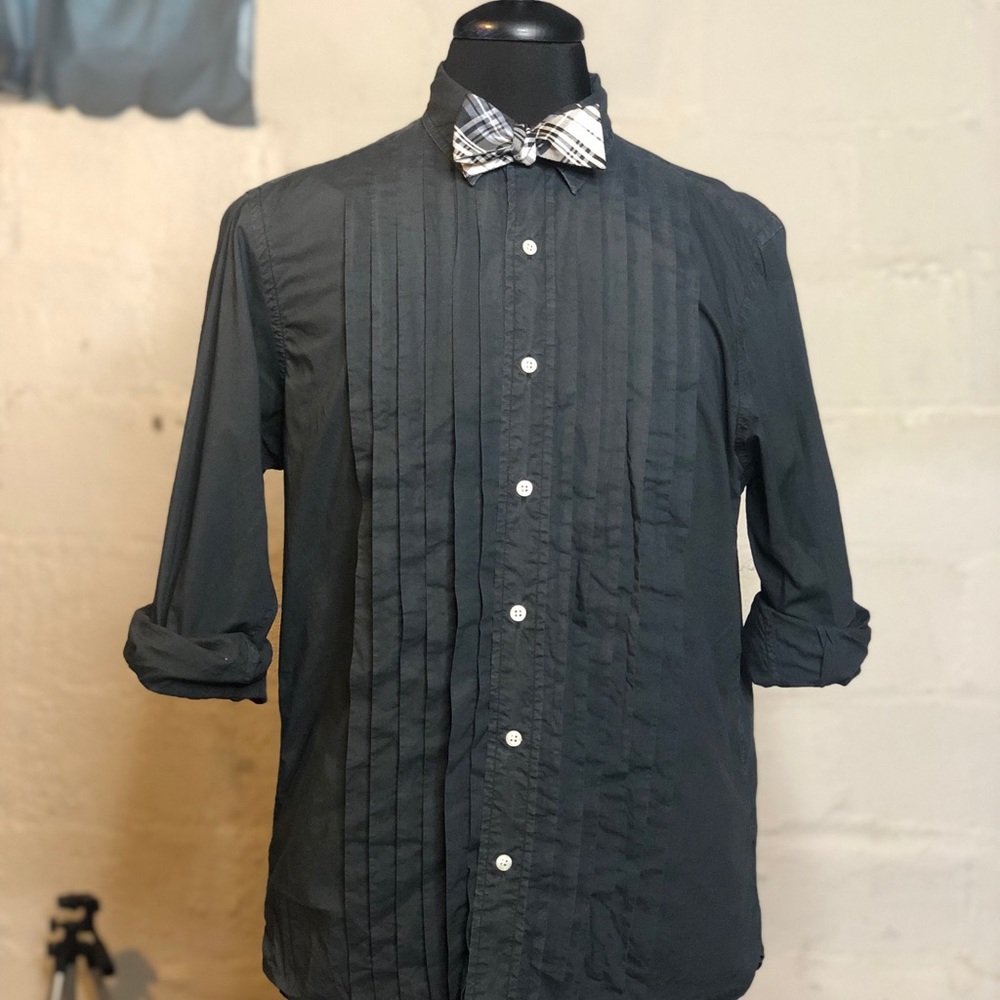 Rugby RL Men’s tuxedo style shirt, pleated.